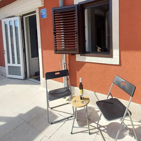 Apartment Lavena Charming In Old Town
